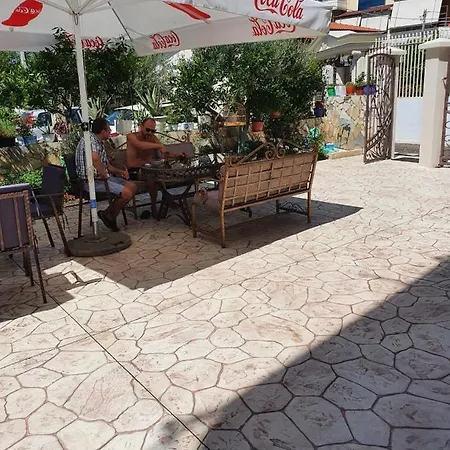 Villa Noel Villa Vlorë